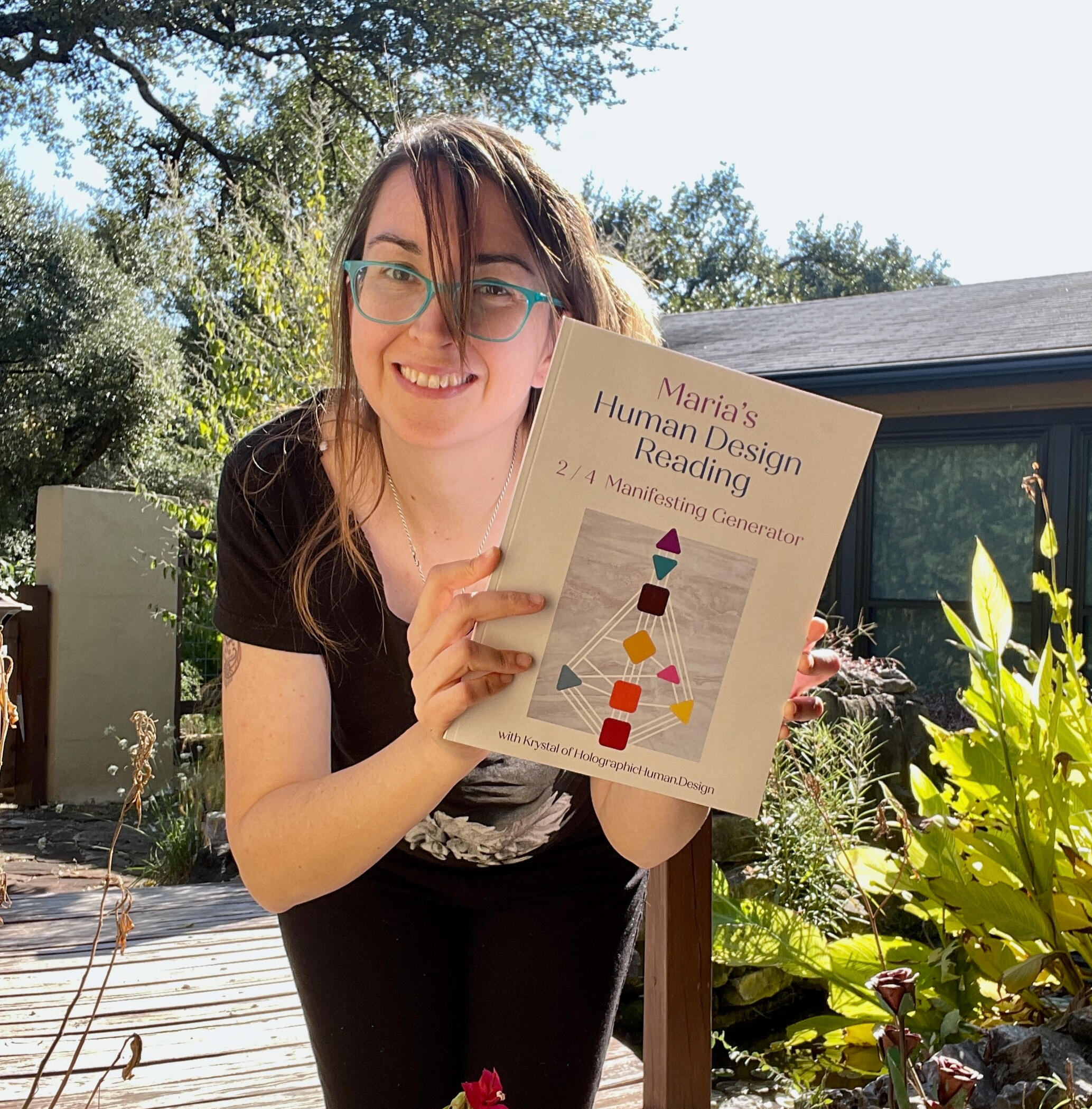 Krystal Linnea, writer, artist, healer, human design guide and mother of 5 - photo credit Bailey Medlin of Willow Tree Photography, DFW Texas.